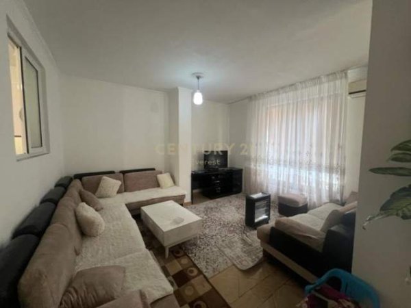 Tirane, shitet apartament 1+1+A+BLK 130.000 Euro (Prane 7 xhuxhave)