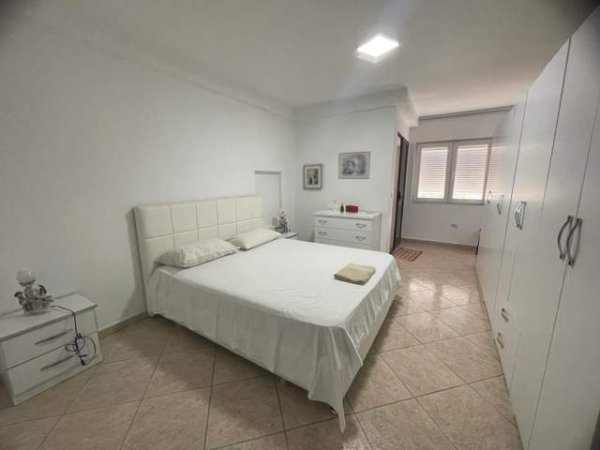 Tirane, shitet apartament 3+1 Kati 6, 142 m² 177.000 Euro (Rruga Nuçi Naçi)
