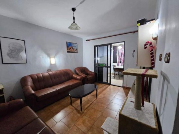 Tirane, shitet apartament 2+1+BLK Kati 5, 70 m² 75.000 Euro (Oxhaku)