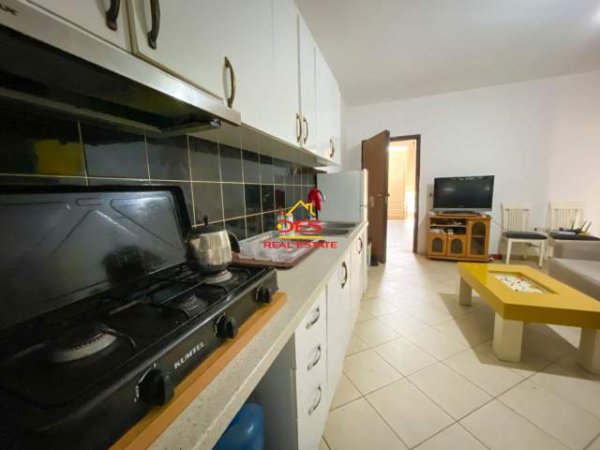 Vlore, shitet apartament 1+1+BLK Kati 2, 48 m² 59.000 Euro (Rruga Pelivan Leskaj)