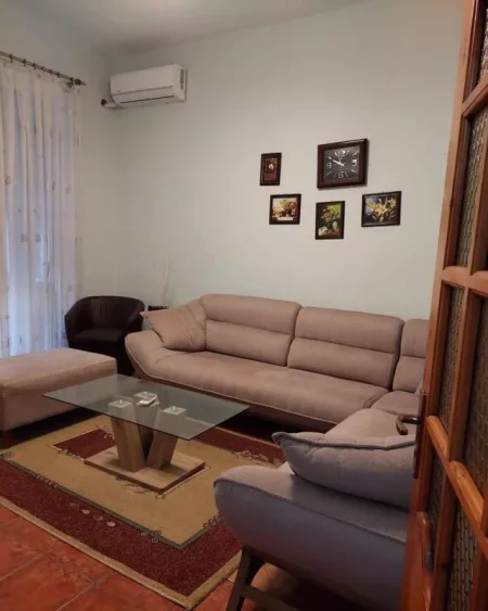 Tirane, jepet me qera apartament 2+1+BLK Kati 2, 80 m² 600 Euro (Stadiumi Dinamo)