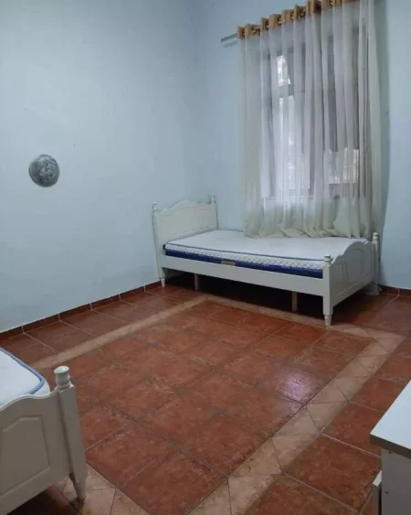 Tirane, jepet me qera apartament 2+1+BLK Kati 2, 80 m² 600 Euro (Stadiumi Dinamo)