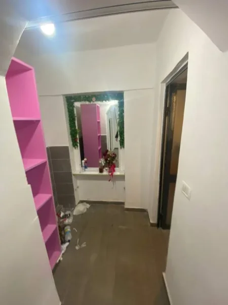 Tirane, shitet apartament 1+1 Kati 0, 53 m² 450 Euro