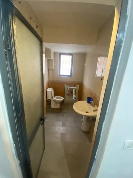 Tirane, shitet apartament 1+1 Kati 0, 53 m² 450 Euro