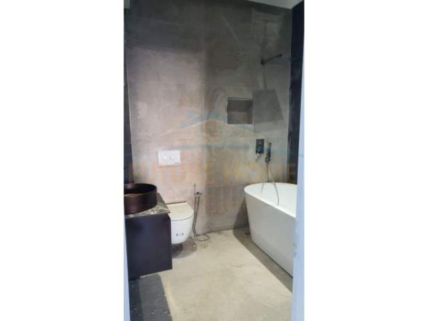 Tirane, shitet apartament Kati 7, 117 m² 220.000 Euro (Oasis Residence)