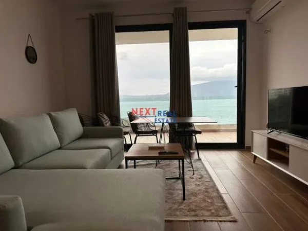 Vlore, shitet Vile 4+1+A+BLK Kati 0, 140 m² 600.000 Euro (JONUFER)