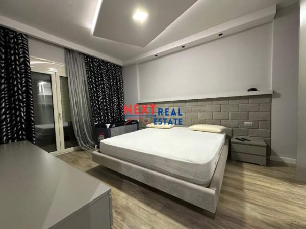 Vlore, jepet me qera 1+1+A+BLK Kati 5, 80 m² 400 Euro (Skele)