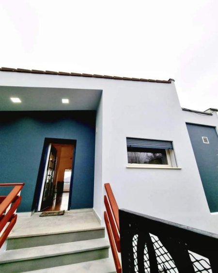 Tirane, shitet Vile 220 m²  (Long Hill Residence)