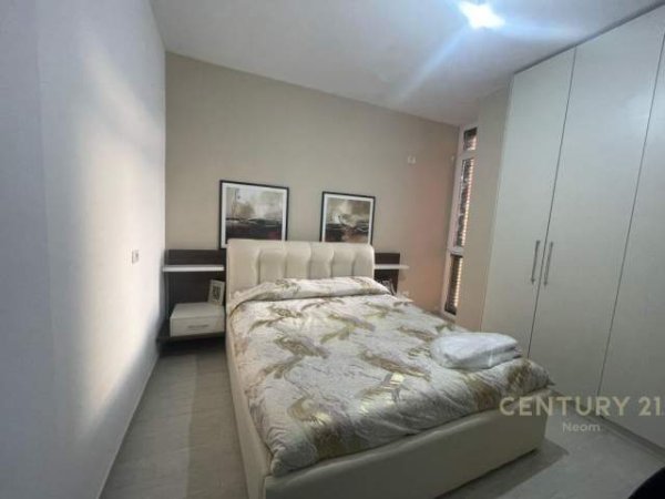 Tirane, jepet me qera apartament 2+1+BLK Kati 4, 95 m² 650 Euro (Liqeni i Thate)