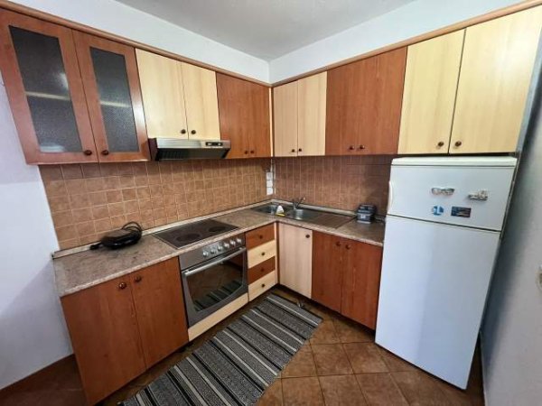 Tirane, jepet me qera apartament 1+1 Kati 4, 90 m² 450 Euro (Myslym Shyri)