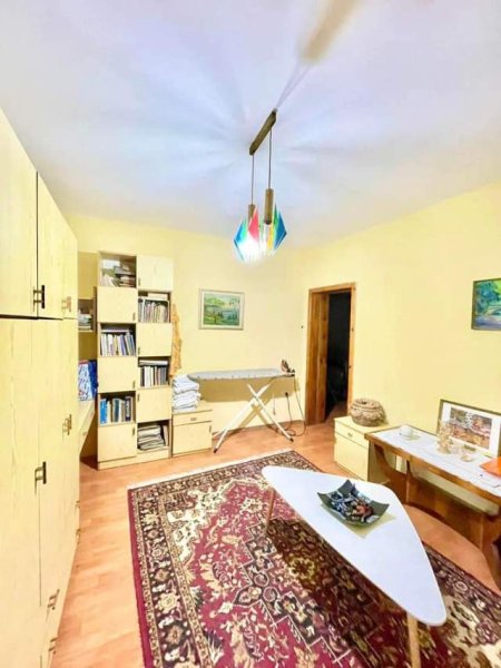 Tirane, shitet 3+1 100 m² 115.000 Euro