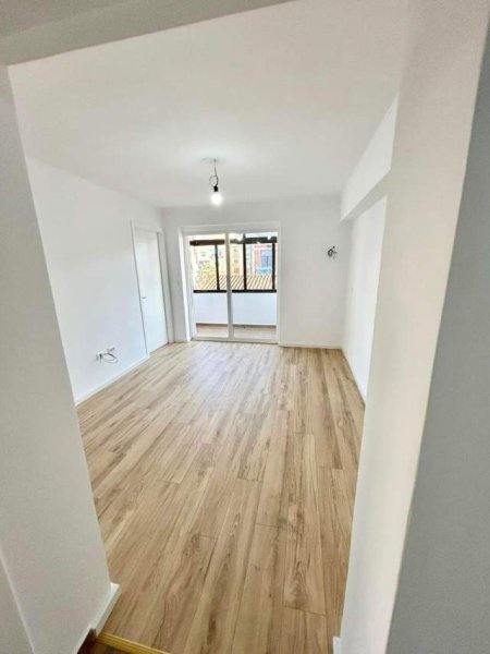 Tirane, shitet apartament 2+1 62 m² 88.000  (Oxhaku)