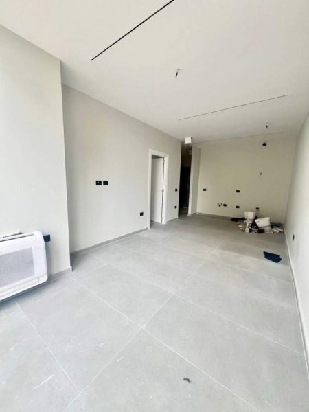 Tirane, shitet apartament 1+1 60 m² 75.000 Euro (Shkolla e Bashkuar)