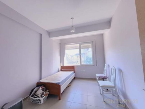 Tirane, shitet apartament 103 m² 150.000 Euro (liqeni)