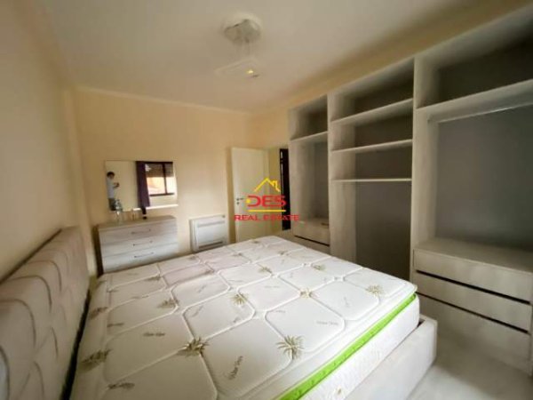 Vlore, shitet apartament 2+1+BLK Kati 3, 88 m² 157 Euro (Rruga Aleksander Moisiu)