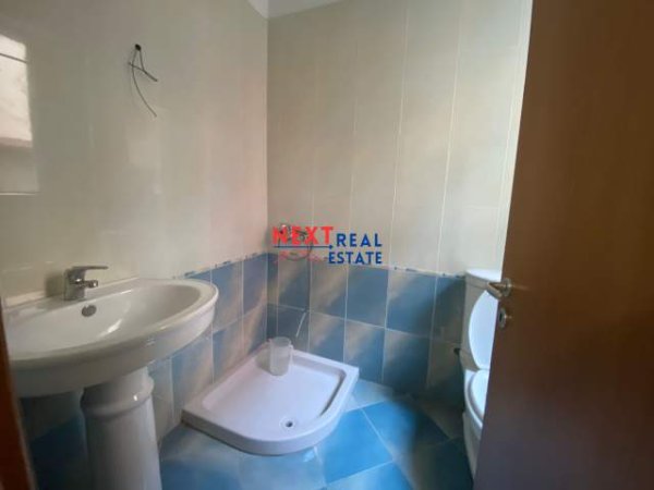 Vlore, jepet me qera apartament 2+1+BLK Kati 4, 100 m² 350 Euro (RRUGA E CIPAJVE, VLORE)