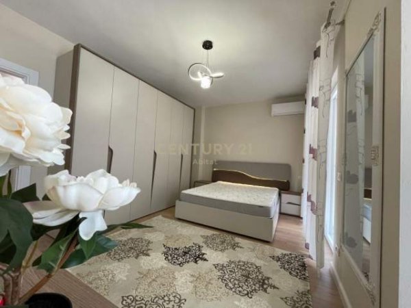 Tirane, shes apartament 2+1+2+BLK 100 m² 230.000 Euro (Komuna e Parisit)