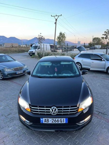 Tirane, shitet makine Volkswagen Passat Viti 2013, 7300 euro