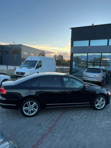 Tirane, shitet makine Volkswagen Passat Viti 2013, 7300 euro