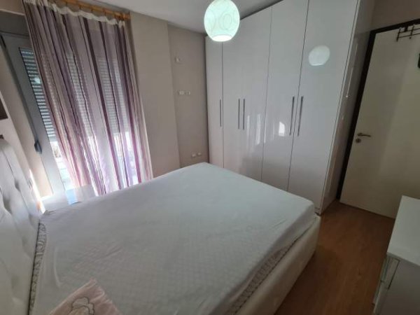 Tirane, jepet me qera Kati 3, 500 Euro