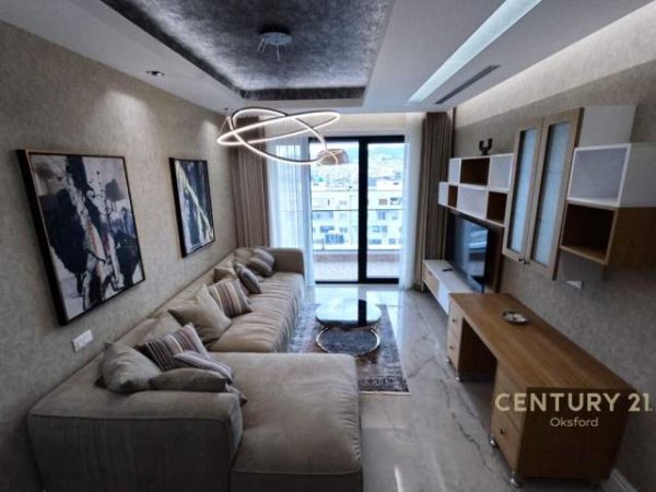 Tirane, jepet me qera apartament 4+1+A+BLK Kati 10, 249 m² 3.000 Euro (Square 21, rruga e Kavajes)