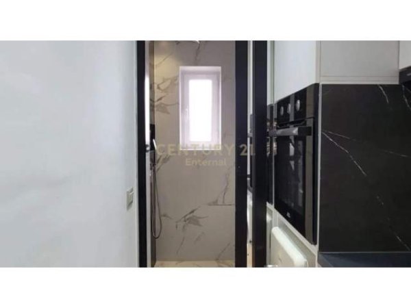 Tirane, jepet me qera garsonier 1+1 Kati 5, 35 m² 400 Euro (SHKOLLA E BALETIT)