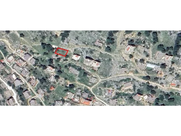 Sarande, shes toke 150.000 Euro (Lugu Dardhes, Sarande)