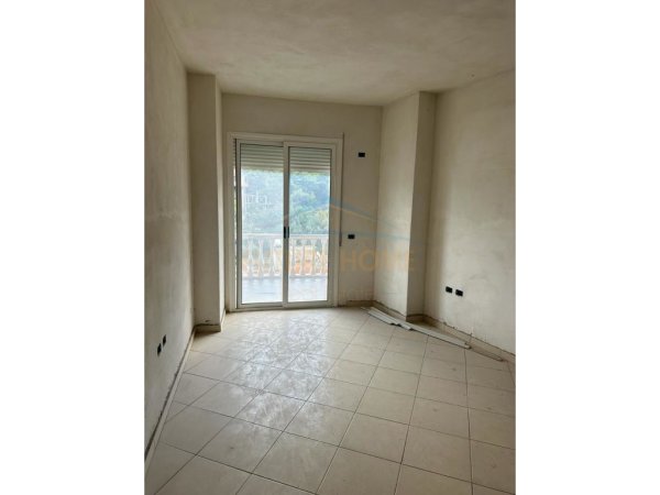 Vlore, shitet apartament 2+1 Kati 5, 128 m² 192.000 Euro (Bulevardi Ismail Qemali)