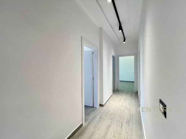 Tirane, shes apartament 2+1+BLK 71 m² 126.000 Euro (pranë Vizion Plus, Don Bosco)