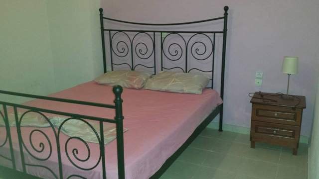 Sarande, jap me qera apartament Kati 6, 90 m² 60 Euro (mitat Hoxha)