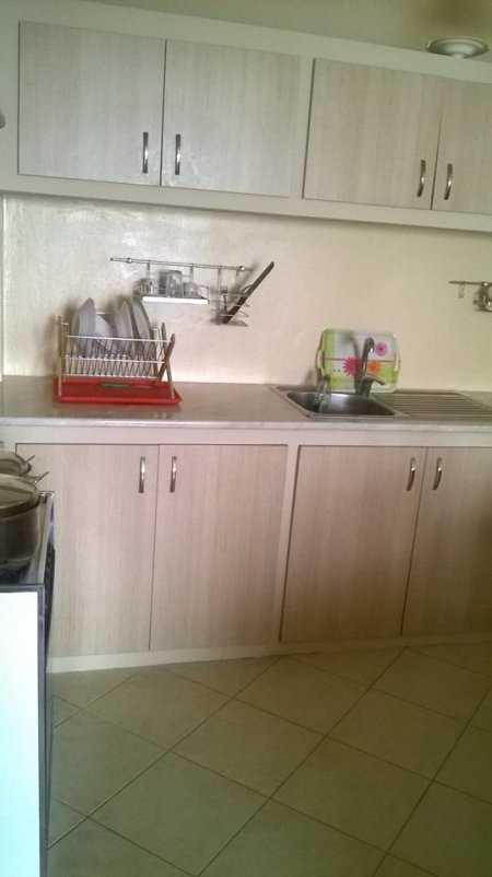 Vlore, jap me qera apartament 1+1+BLK Kati 3, 80 m² 25 Euro/nata (Uji i ftohte)