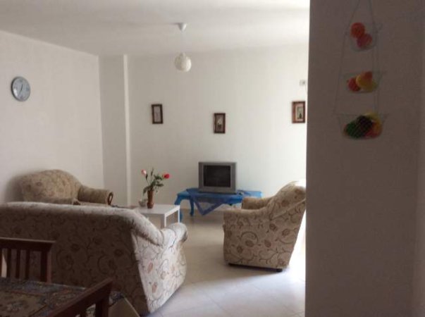 Durres, jap me qera apartament Kati 6, 100 m² 35 Euro/nata (Pavaresia)