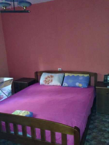 Vlore, jap me qera apartament 2+1+BLK Kati 1, 80 m² 5.000 Leke/nata (Prane Gjimnazit Ismail Qemali)