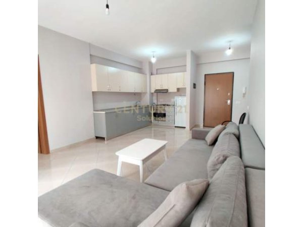 Tirane, jepet me qera apartament 2+1+BLK Kati 1, 120 m² 350 Euro (Rruga Hamdi Sina)