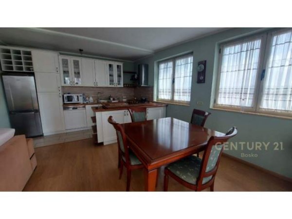 SHITET APARTAMENT 3+1+2 TE ISH PARKU! Kati 5, 135 m² 163.000 Euro (Ndre Mjeda)