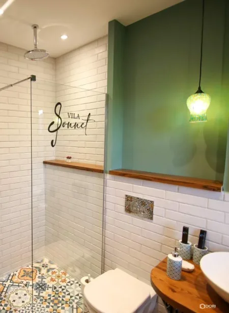 OFROJME AKOMODIM NE NJE NGA HOTELET ME MIKPRITESE DHE TE REHATSHEM NE KORCE, VILA SONNET