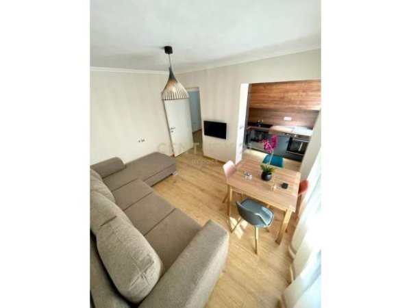 Tirane, jepet me qera apartament 1+1+BLK Kati 2, 56 m² 450 Euro (Rruga e Kavajes)