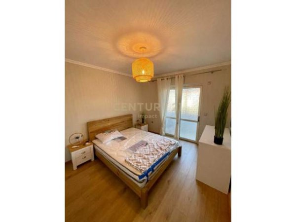 Tirane, jepet me qera apartament 1+1+BLK Kati 2, 56 m² 450 Euro (Rruga e Kavajes)
