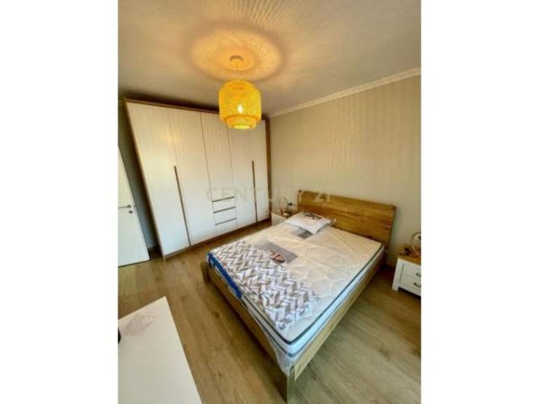 Tirane, jepet me qera apartament 1+1+A+BLK Kati 2, 56 m² 450 Euro (Kryqëzimi 21 Dhjetorit)