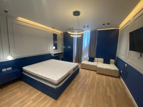 Tirane, jepet me qera garsonier 1+1 Kati 10, 55 m² 450 Euro (Rruga e Kavajes)