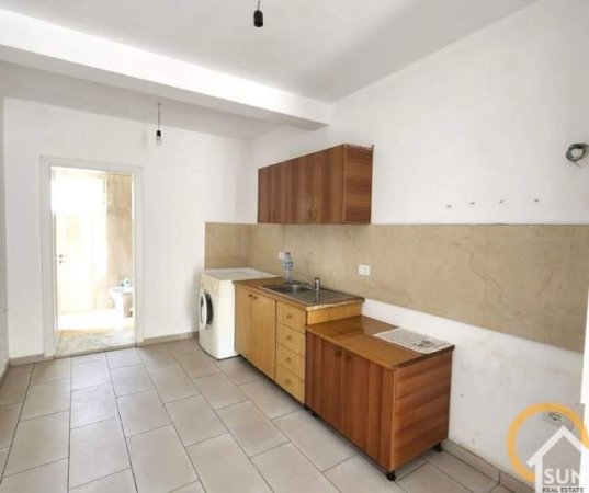 Shkoder, ofert shtepi 2+1 Kati 0, 130 m² 20.000 Leke (RR. FILIP SHIROKA)