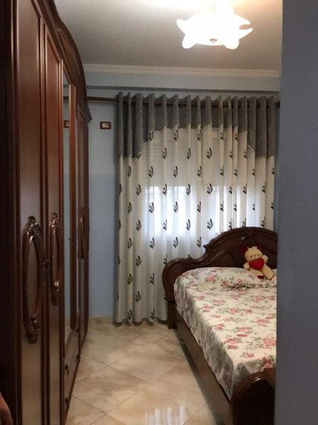 Tirane, jepet me qera apartament 1+1+BLK Kati 2, 70 m² 30.000 Leke (NELA 6, YZBERISHT)