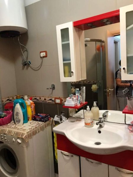 Tirane, jepet me qera apartament 1+1+BLK Kati 2, 70 m² 30.000 Leke (NELA 6, YZBERISHT)