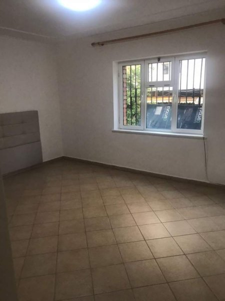 Tirane, jepet me qera apartament 1+1 Kati 2, 65 m² 370 Euro (Qender, Posta Qendrore)