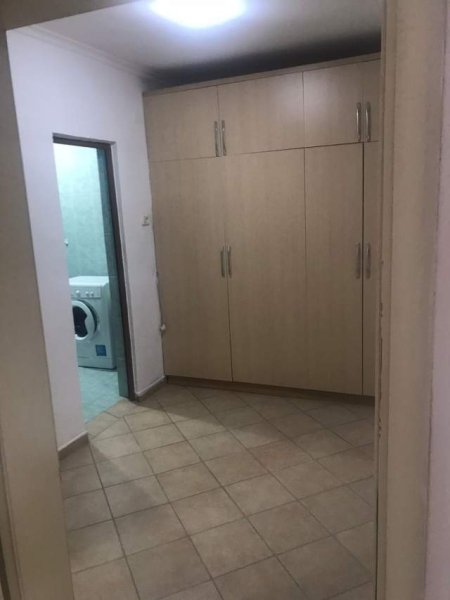 Tirane, jepet me qera apartament 1+1 Kati 2, 65 m² 370 Euro (Qender, Posta Qendrore)