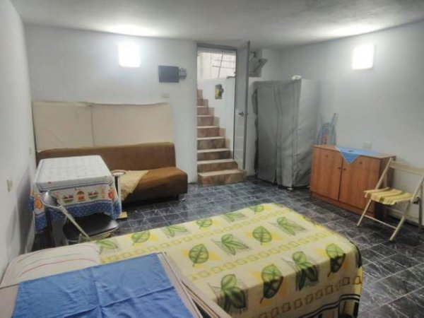Tirane, jepet me qera apartament 1+1 Kati 0, 40 m² 20.000 Leke (Pjeter Bogdani)