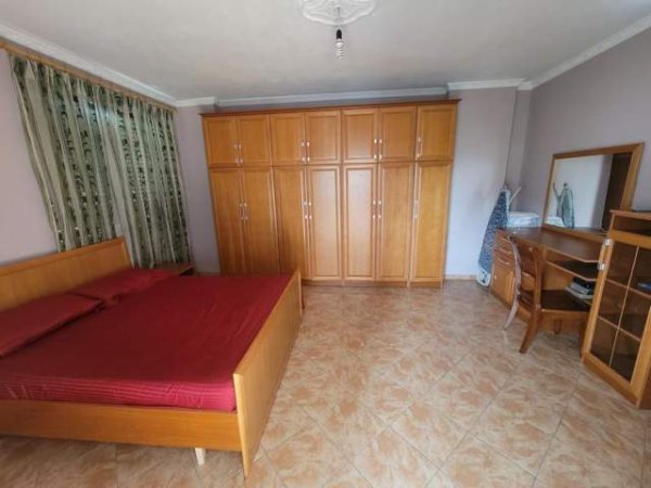 Tirane, jepet me qera apartament Kati 3, 85 m² 300 Euro (Don Bosko)