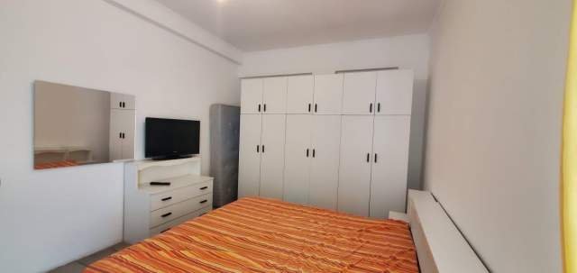 Tirane, jepet me qera apartament 1+1+A+BLK Kati 6, 110 m² 400 Euro (rruga dibres)