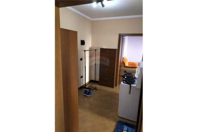 Tirane, jepet me qera apartament 1+1 Kati 5, 68 m² 450 Euro