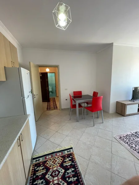 Jepet me qera Apartamenti 2+1 - Yzberisht